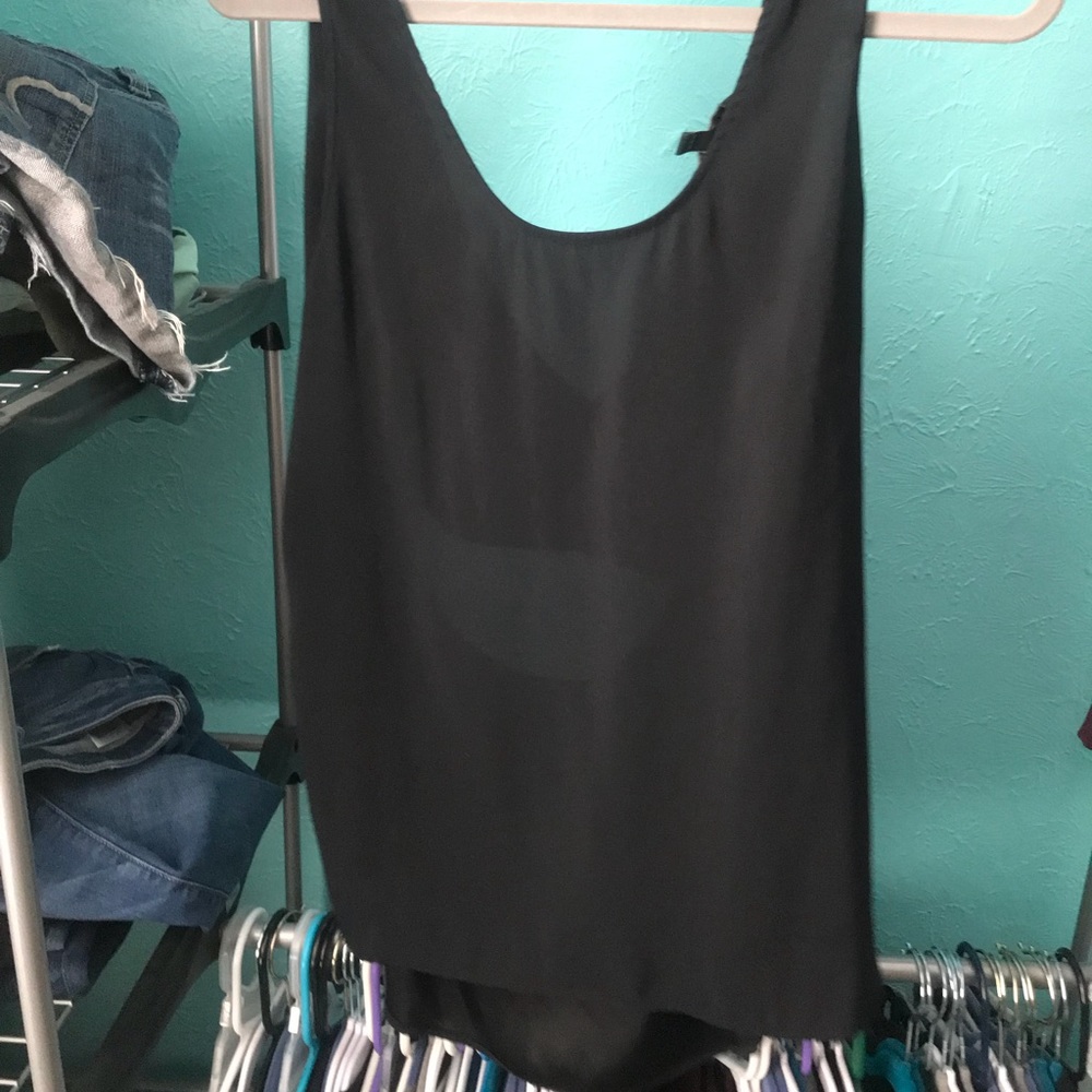 Black cross back express top